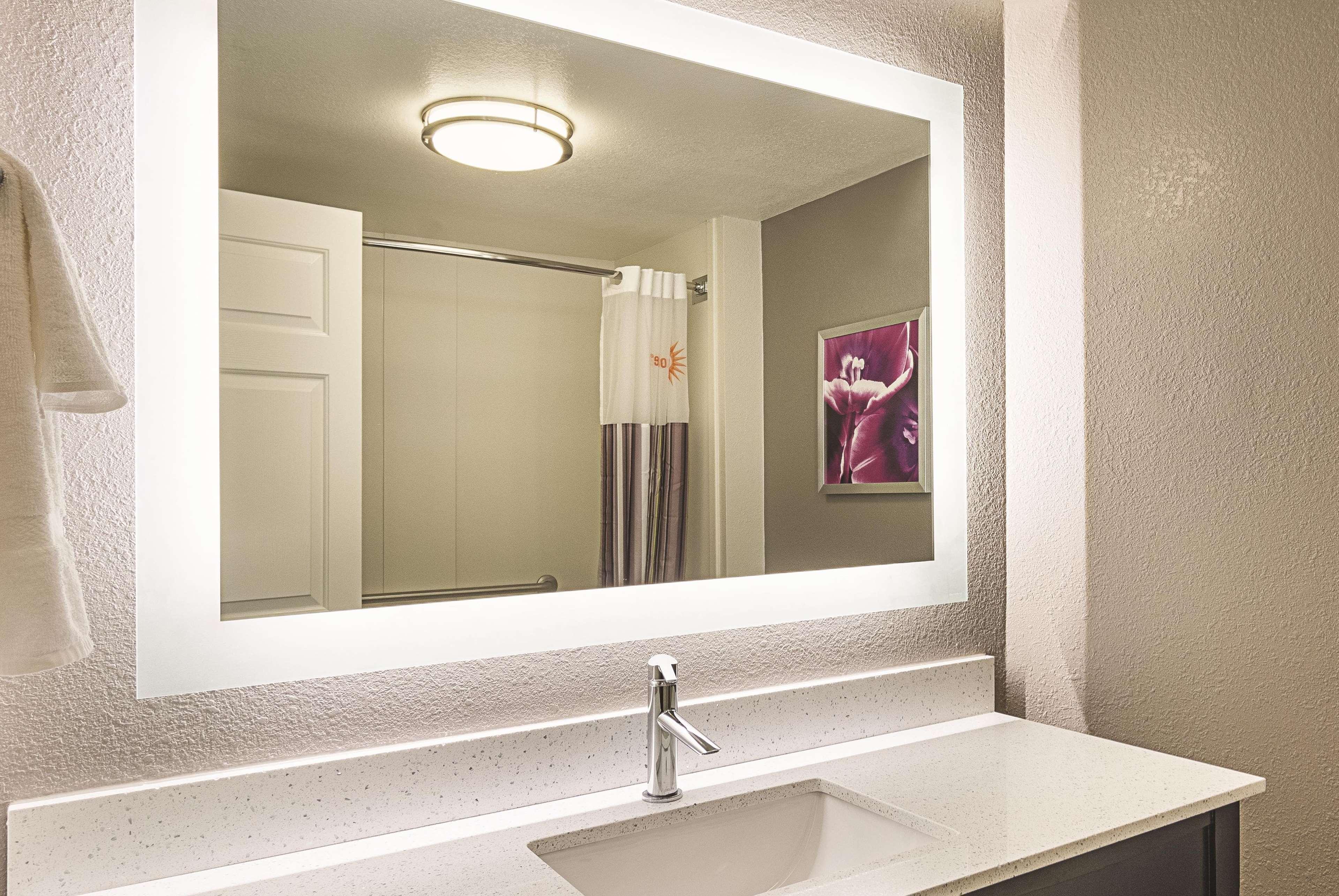 מלון סנדי ספרינגס La Quinta By Wyndham Atlanta Perimeter Medical מראה חיצוני תמונה