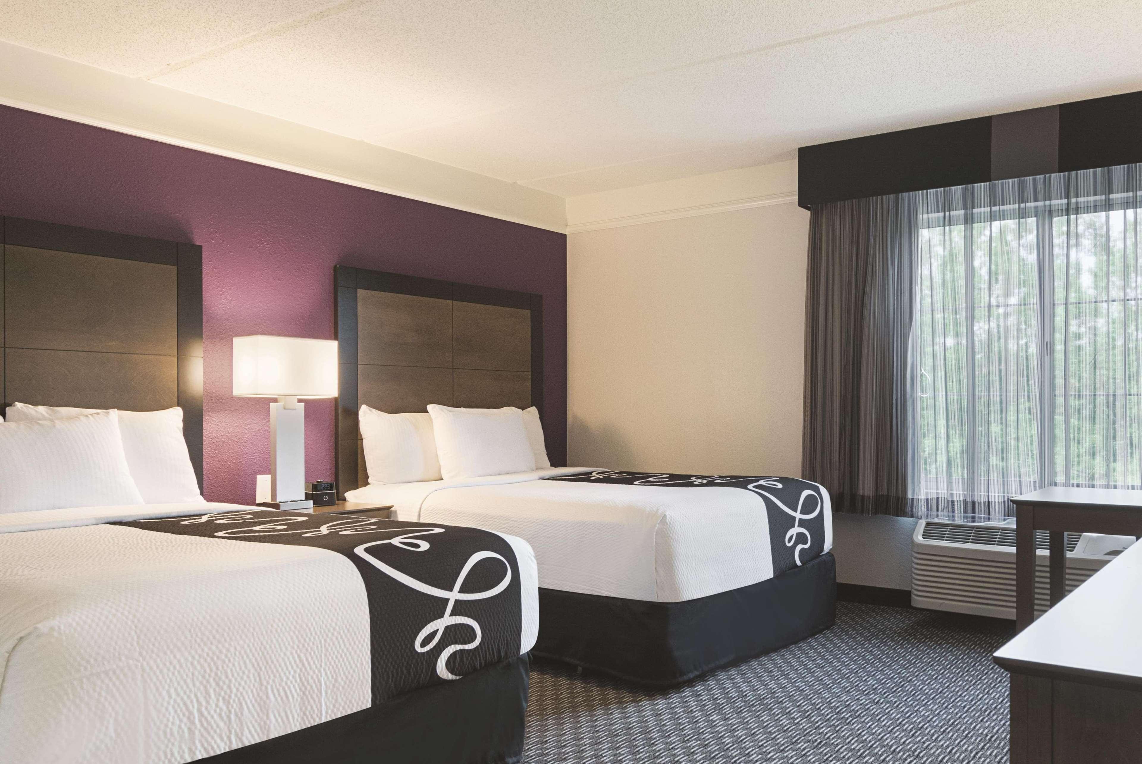 מלון סנדי ספרינגס La Quinta By Wyndham Atlanta Perimeter Medical מראה חיצוני תמונה