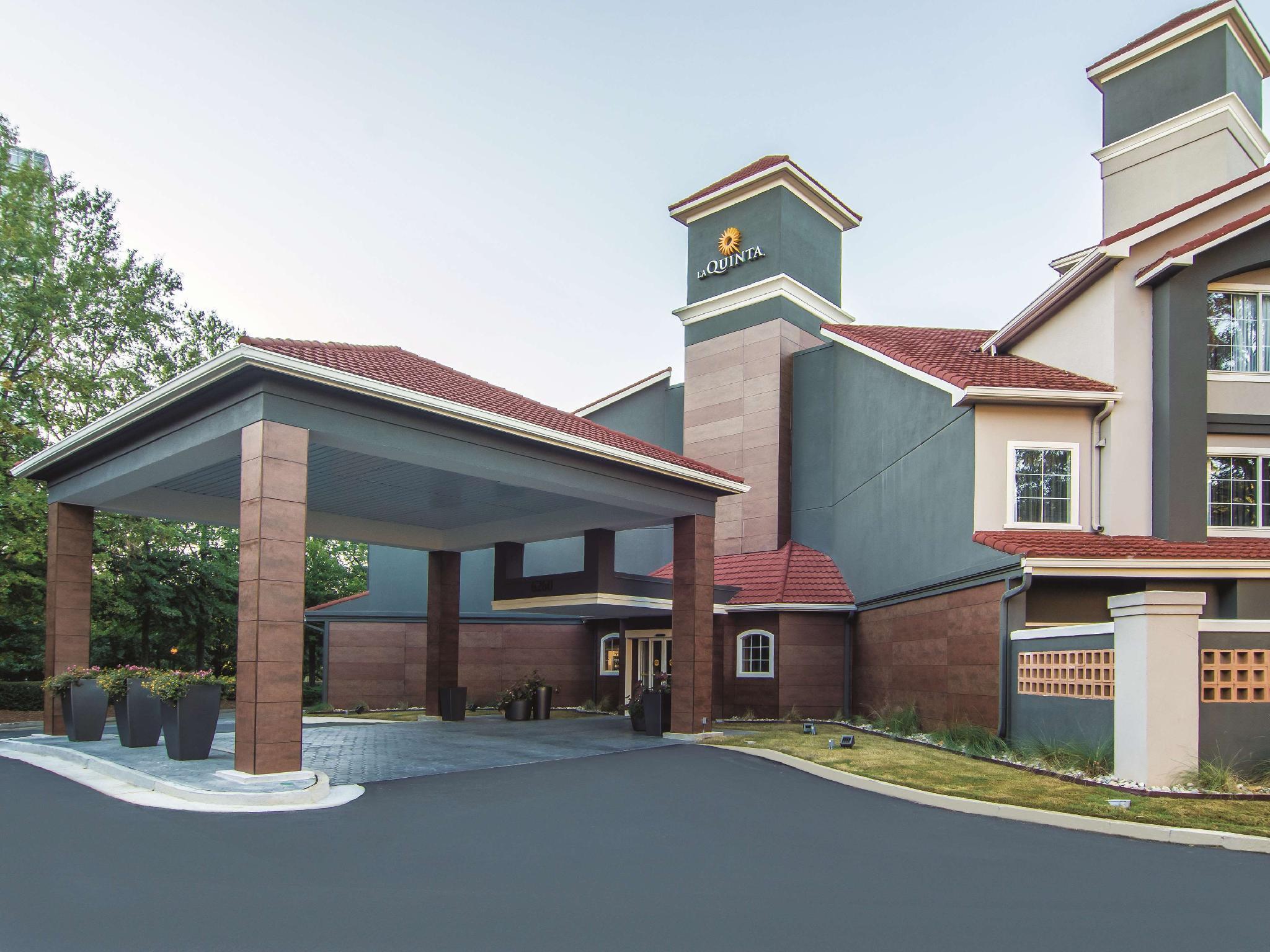 מלון סנדי ספרינגס La Quinta By Wyndham Atlanta Perimeter Medical מראה חיצוני תמונה