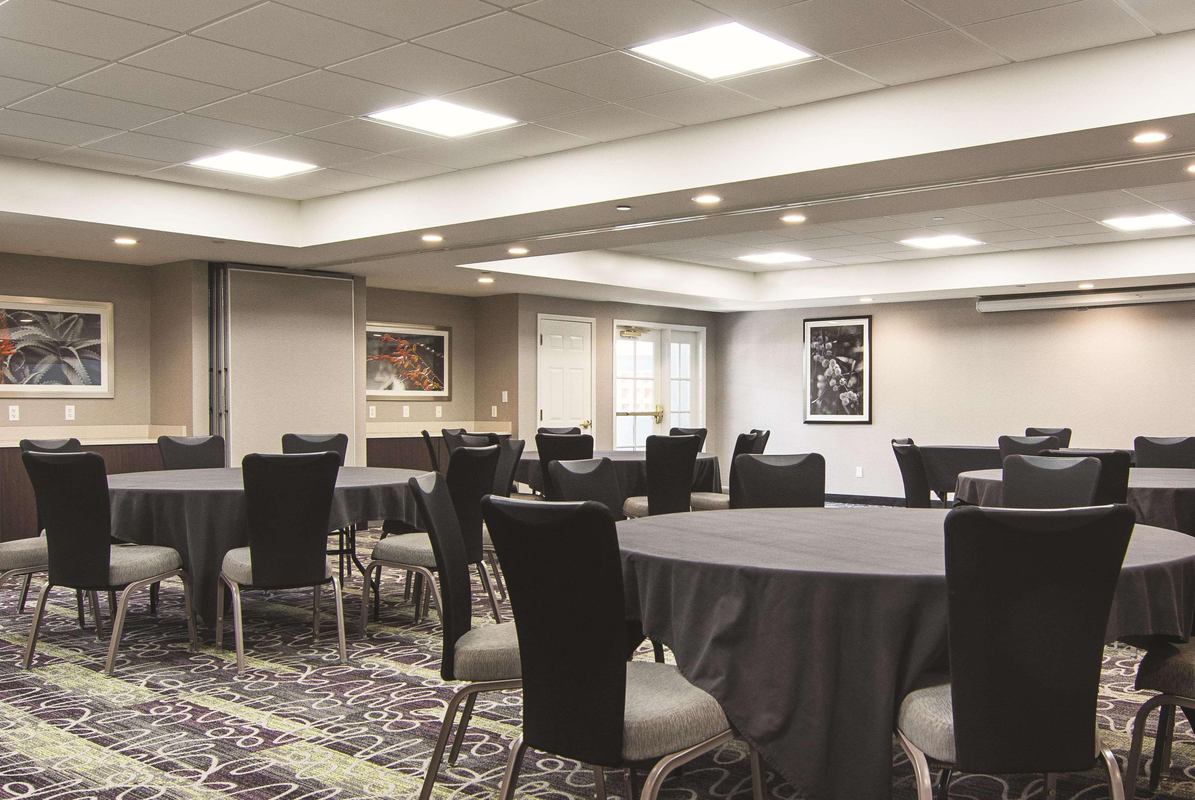 מלון סנדי ספרינגס La Quinta By Wyndham Atlanta Perimeter Medical מראה חיצוני תמונה
