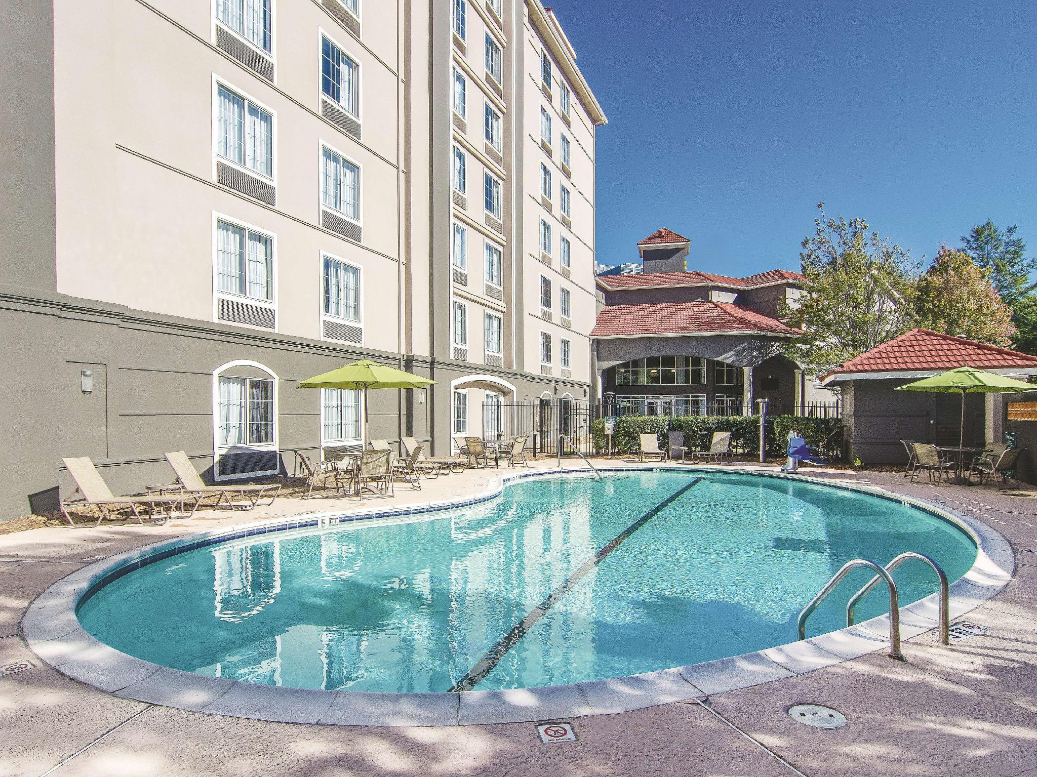 מלון סנדי ספרינגס La Quinta By Wyndham Atlanta Perimeter Medical מראה חיצוני תמונה