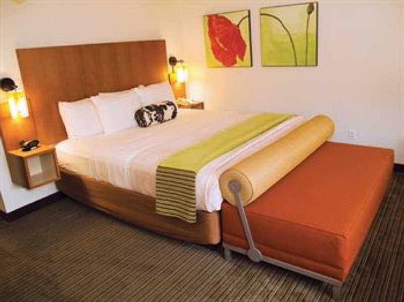 מלון סנדי ספרינגס La Quinta By Wyndham Atlanta Perimeter Medical מראה חיצוני תמונה