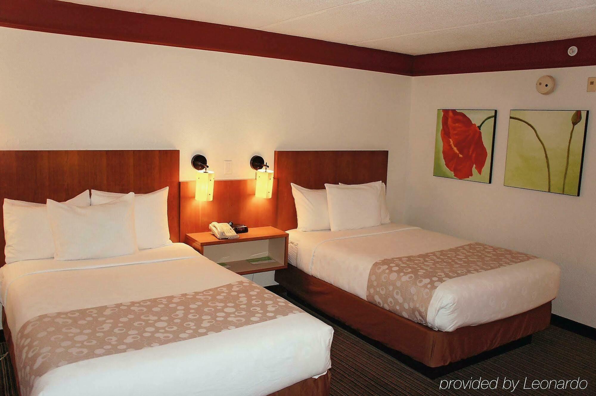 מלון סנדי ספרינגס La Quinta By Wyndham Atlanta Perimeter Medical מראה חיצוני תמונה