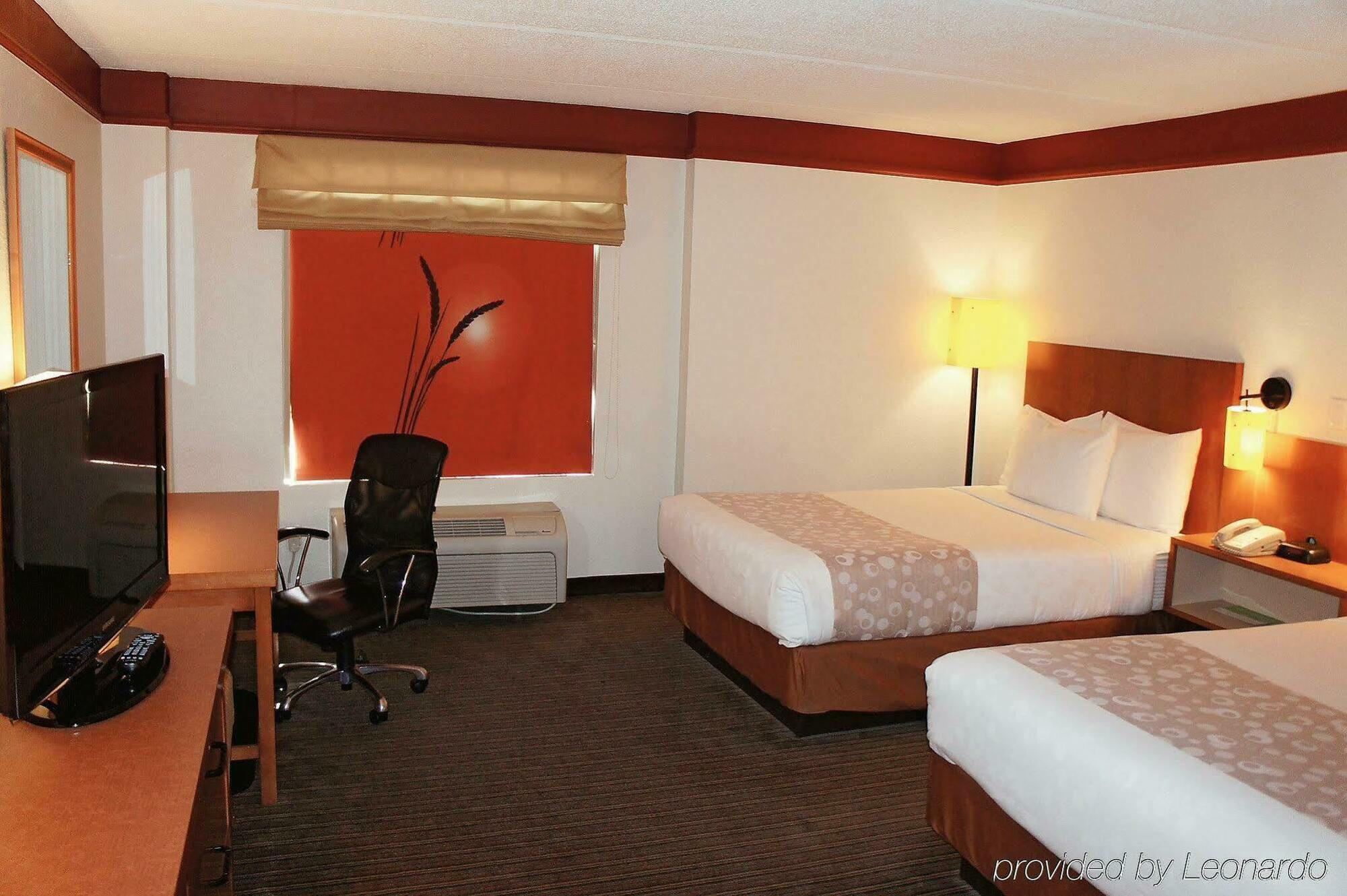 מלון סנדי ספרינגס La Quinta By Wyndham Atlanta Perimeter Medical מראה חיצוני תמונה